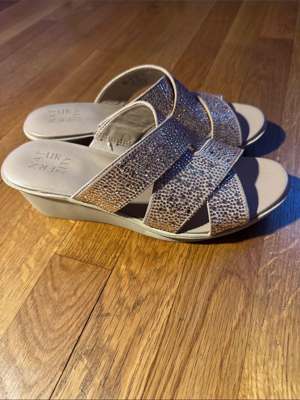 🐷 Naturalizer Rose Gold Rhinestone Wedge Slip On Sandals - Picture 4 of 10
